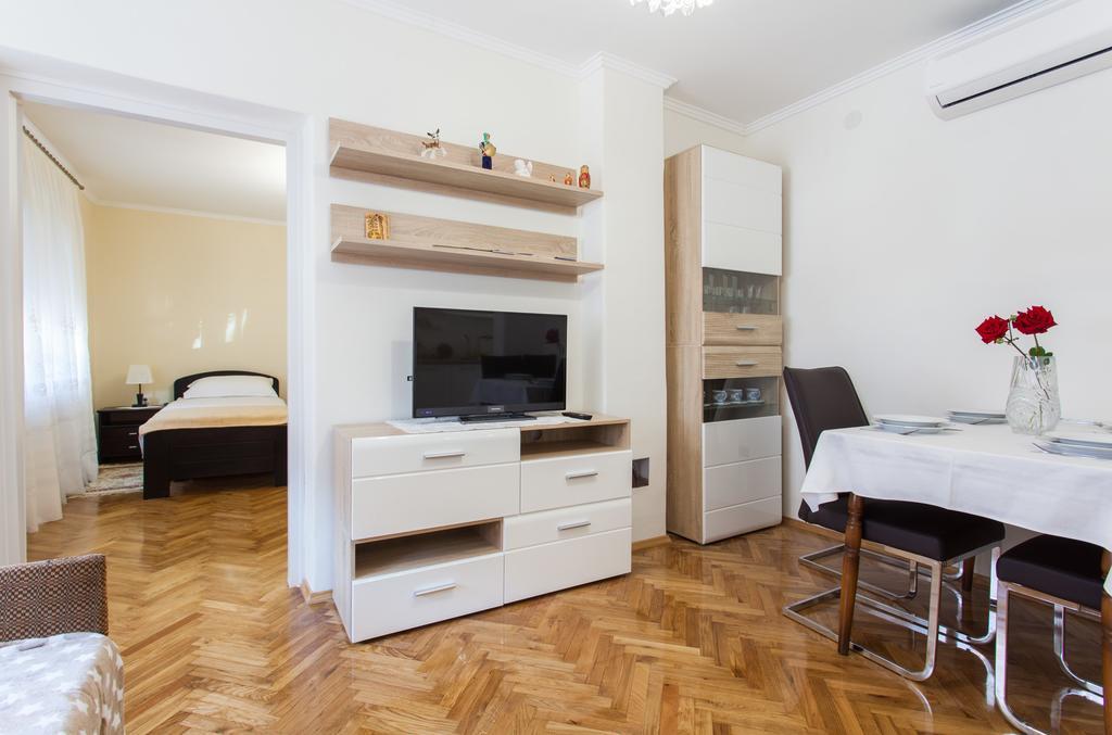 Apartment Marija ซาเกร็บ ภายนอก รูปภาพ