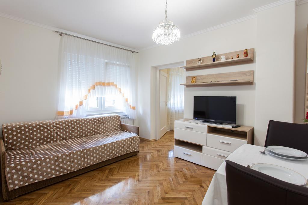Apartment Marija ซาเกร็บ ภายนอก รูปภาพ